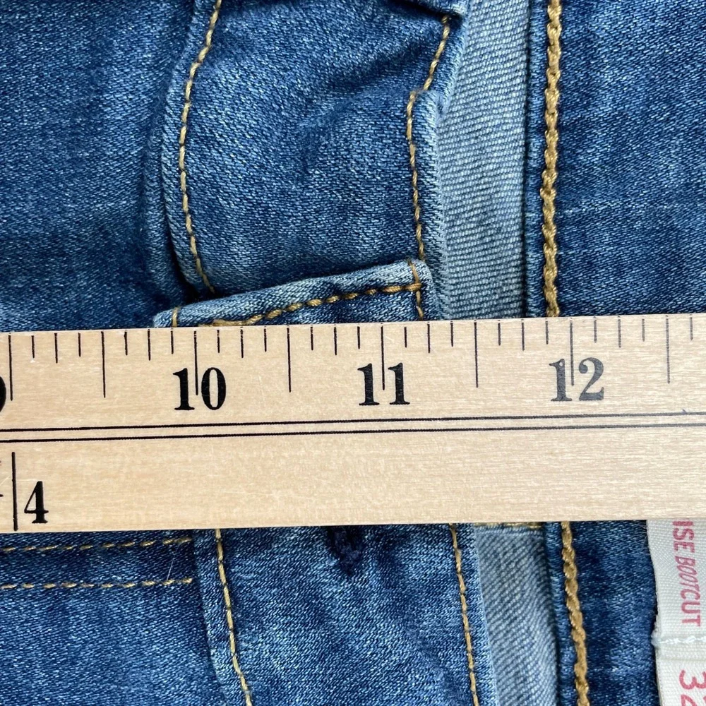 Levi's Jeans Women 32 Blue 725 High Rise Bootcut Denim Waterless Stretch